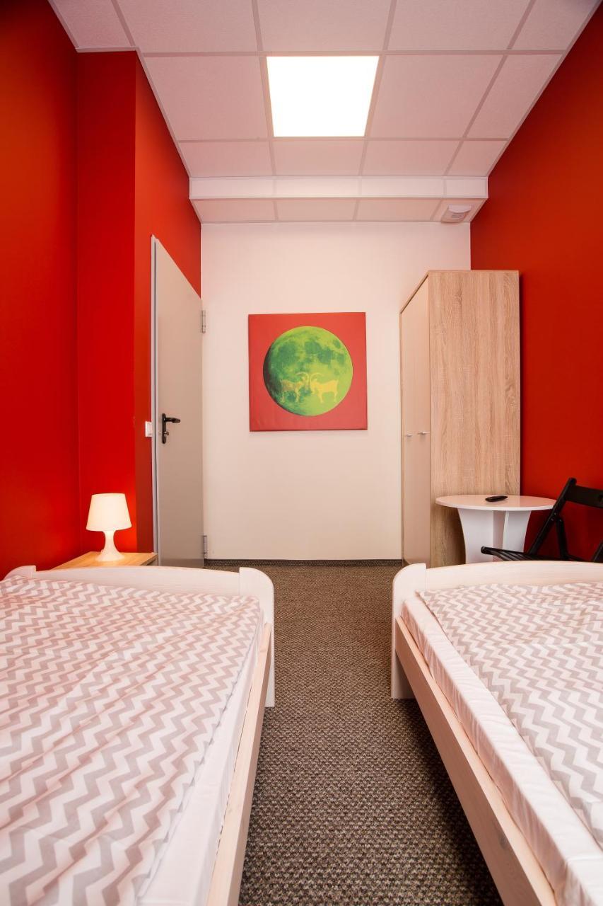 Moon Hostel بوزنان المظهر الخارجي الصورة