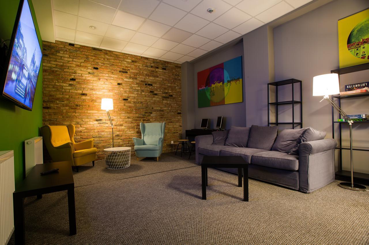 Moon Hostel بوزنان المظهر الخارجي الصورة