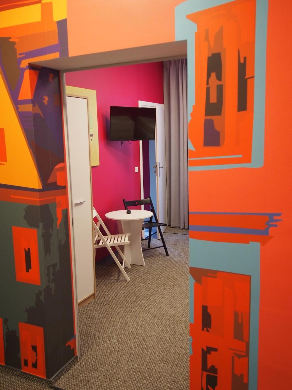 Moon Hostel بوزنان المظهر الخارجي الصورة